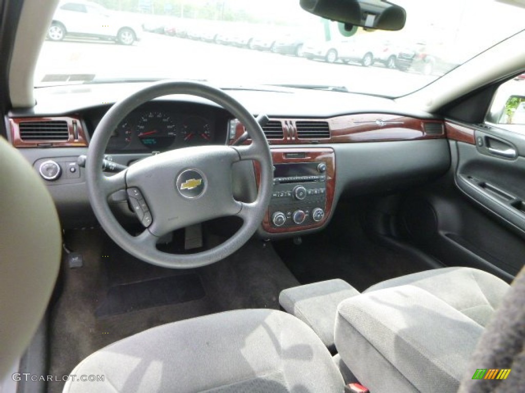 2006 Chevrolet Impala LS Ebony Black Dashboard Photo #83032854