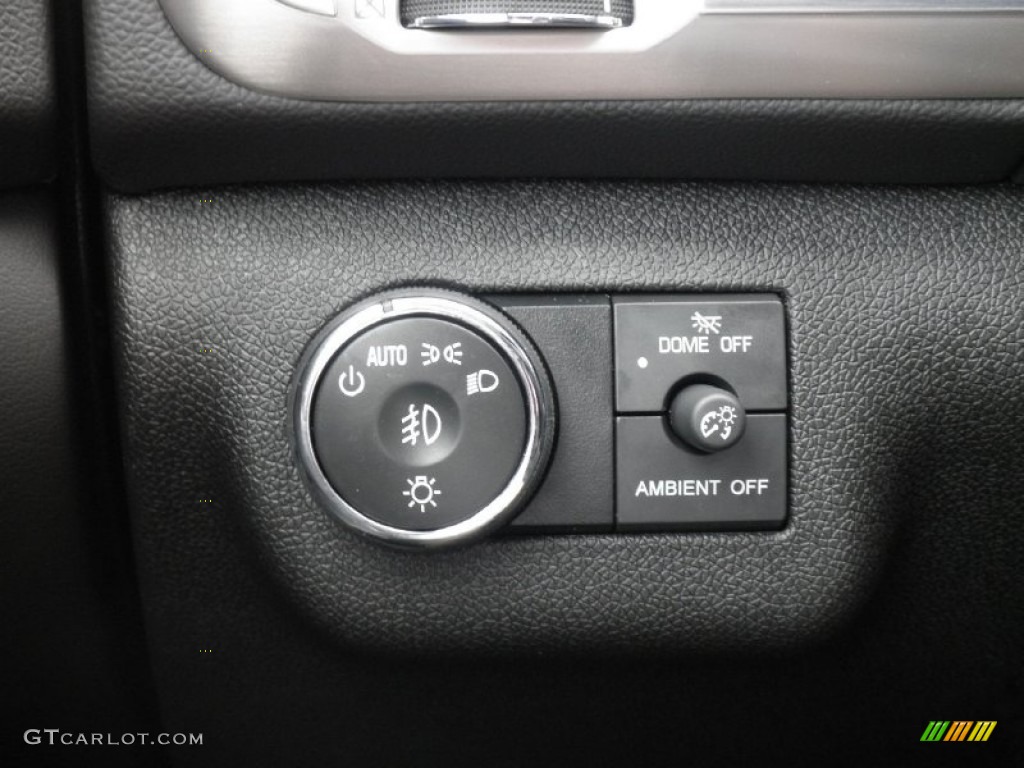 2014 GMC Acadia Denali AWD Controls Photo #83033994