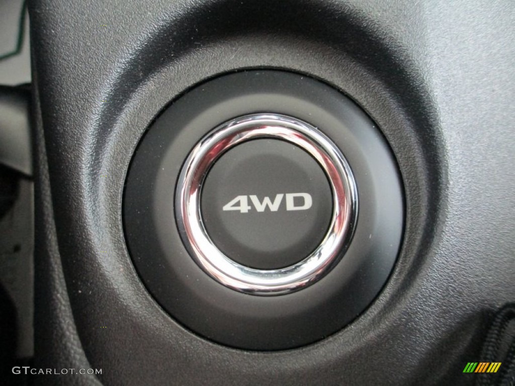 2013 Mitsubishi Outlander Sport LE AWD Controls Photo #83035805