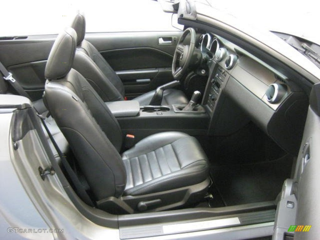 2009 Ford Mustang Shelby GT500 Convertible Front Seat Photo #83035905