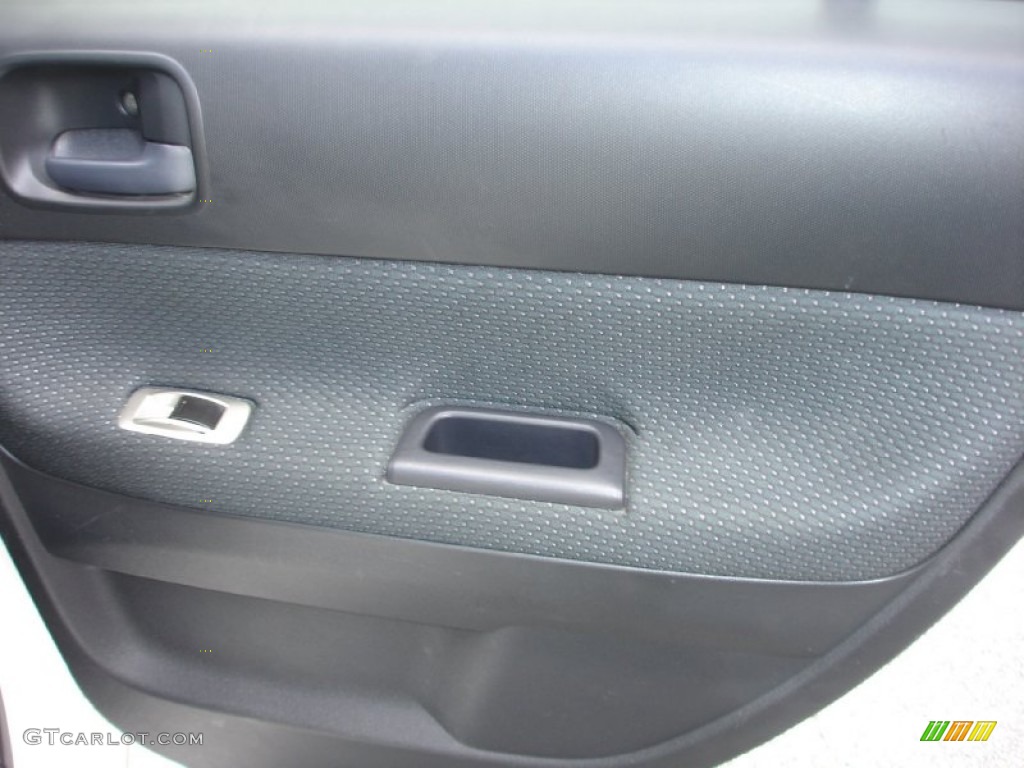 2006 xB  - Polar White / Dark Charcoal photo #24