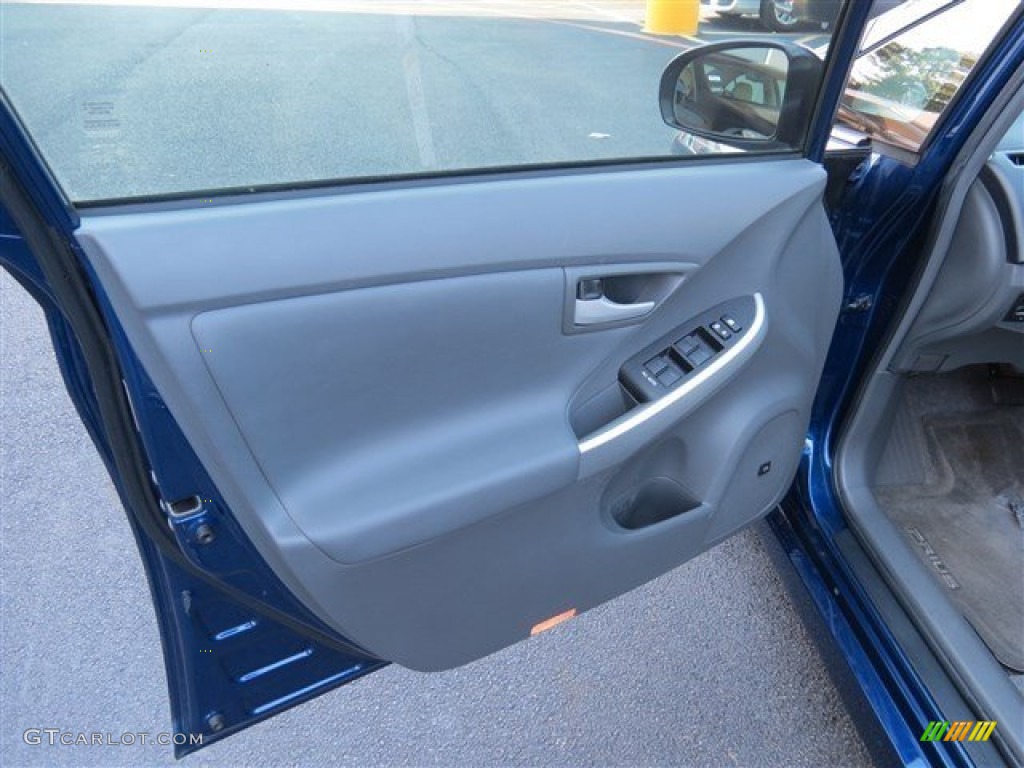 2010 Prius Hybrid V - Blue Ribbon Metallic / Dark Gray photo #10