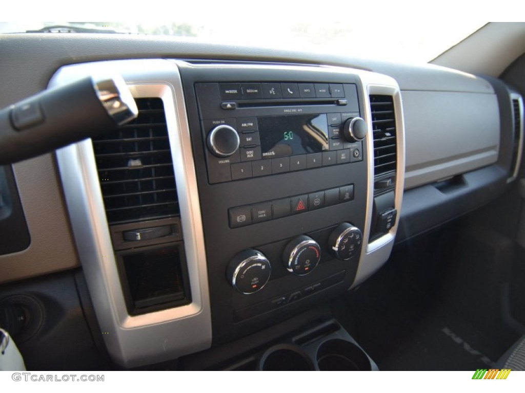 2011 Ram 2500 HD Big Horn Crew Cab - Bright Silver Metallic / Dark Slate/Medium Graystone photo #25