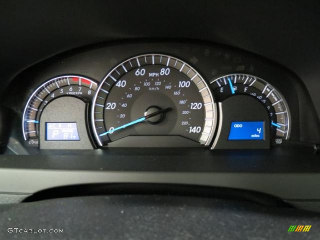 2013 Camry SE - Classic Silver Metallic / Black photo #12