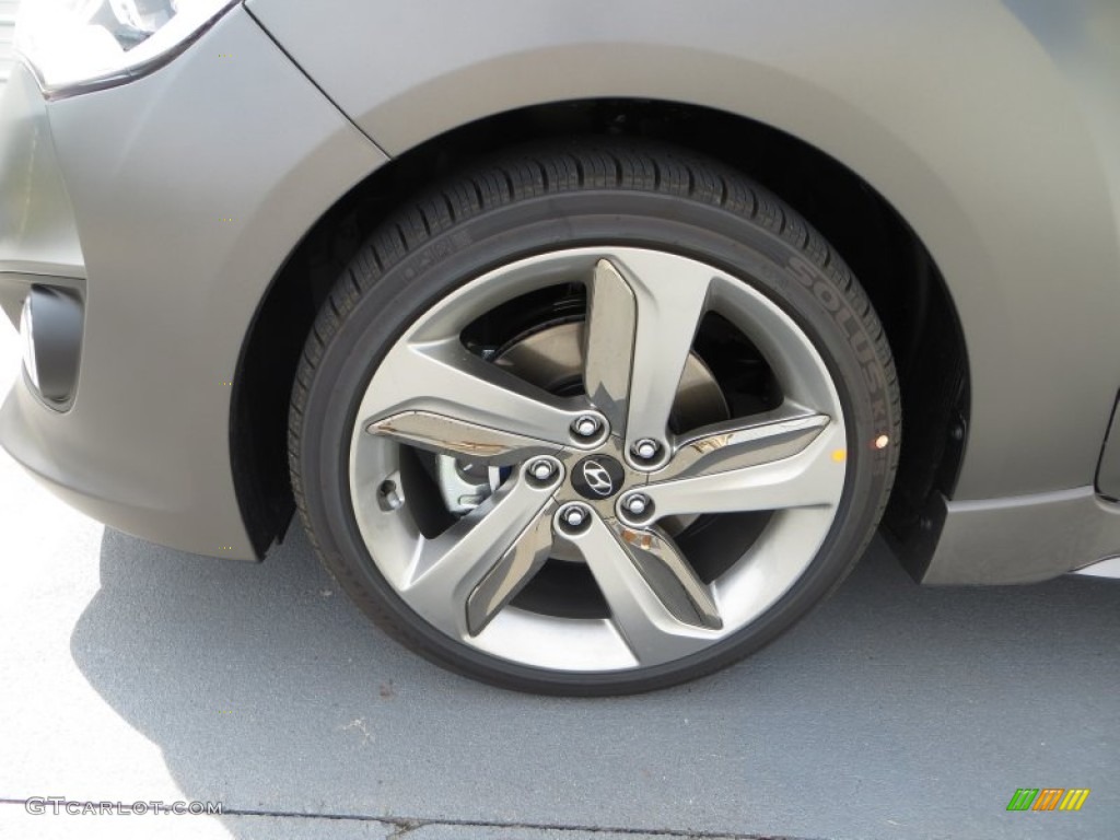2013 Hyundai Veloster Turbo Wheel Photos