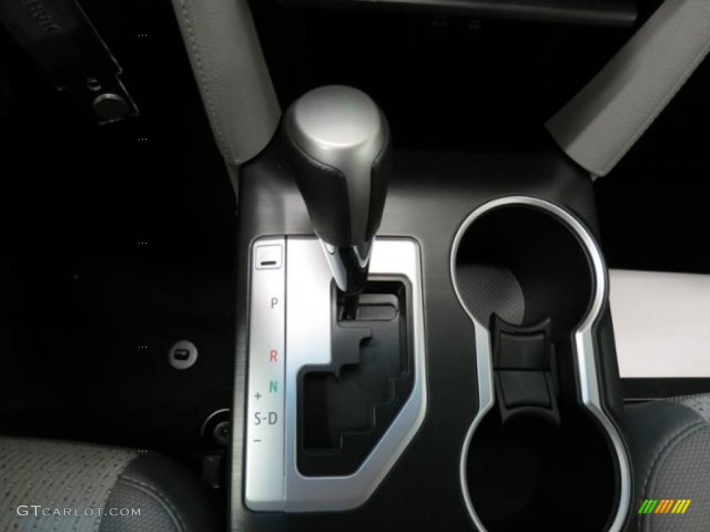 2013 Camry LE - Super White / Ivory photo #13