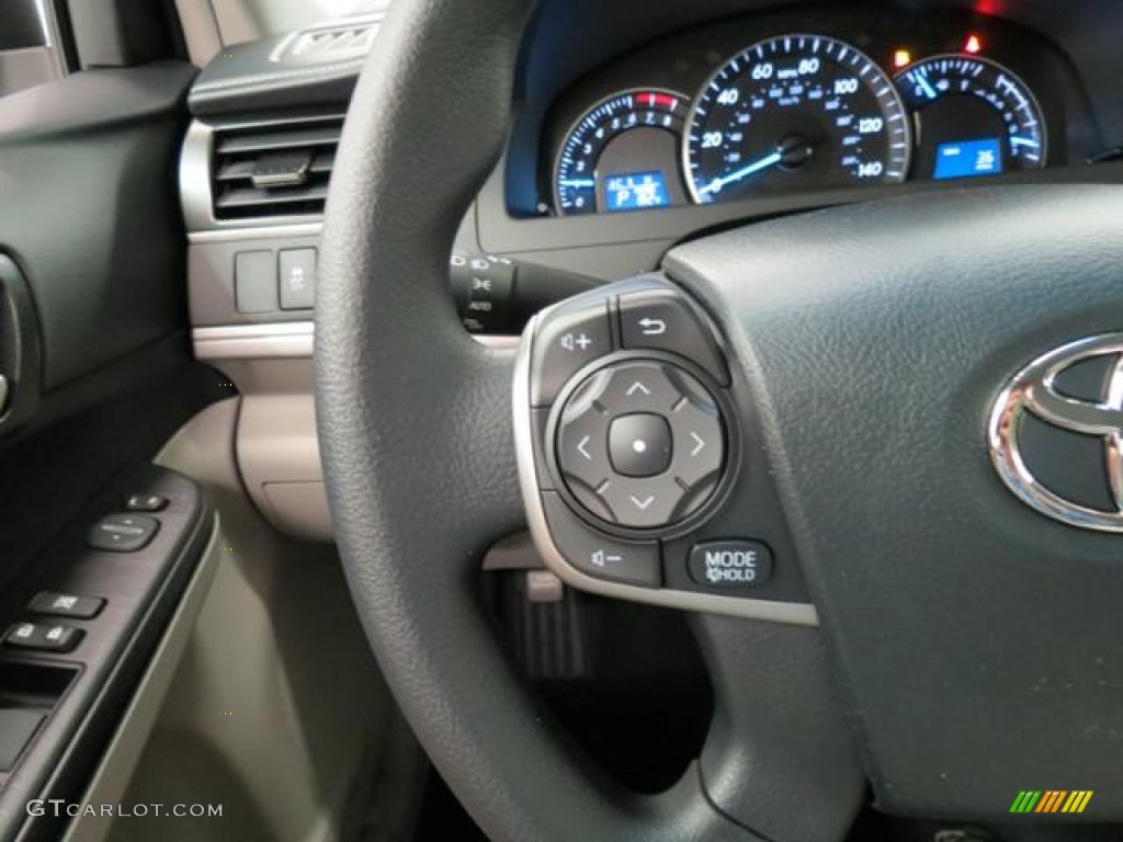 2013 Camry LE - Super White / Ivory photo #14