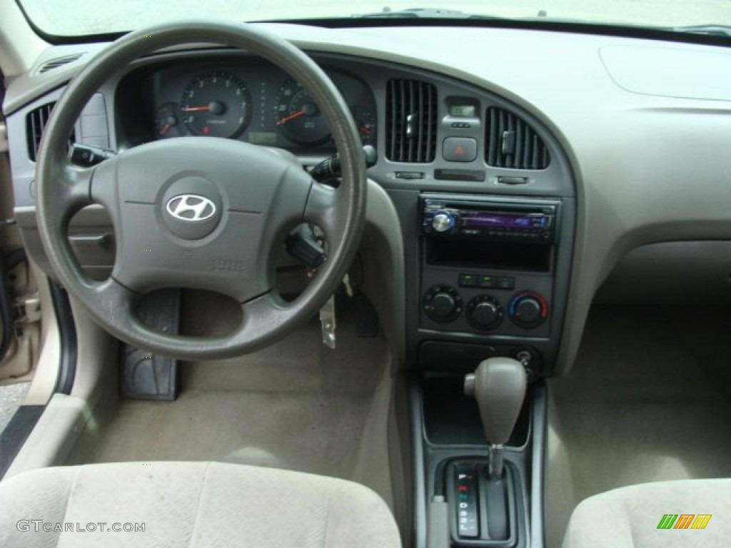 2006 Elantra GLS Sedan - Champagne Beige / Beige photo #12