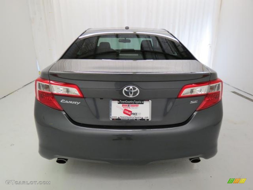 2013 Camry SE V6 - Magnetic Gray Metallic / Black photo #20