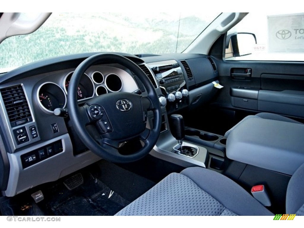 2013 Tundra Double Cab 4x4 - Super White / Graphite photo #5