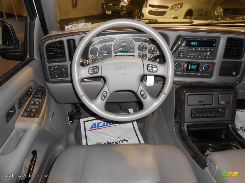 2004 GMC Yukon Denali AWD Stone Gray Steering Wheel Photo #83054025