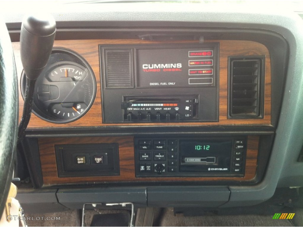1992 Dodge Ram 250 LE Extended Cab Controls Photo #83055741