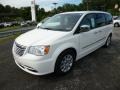 Stone White - Town & Country Touring - L Photo No. 2