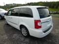 Stone White - Town & Country Touring - L Photo No. 3