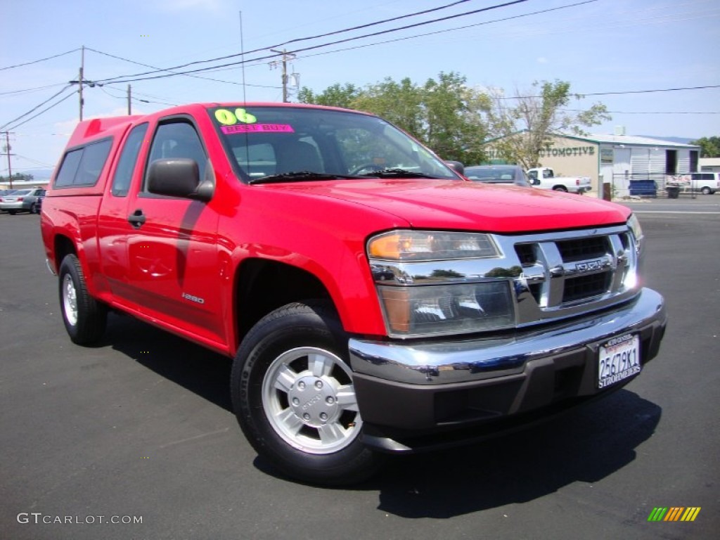 2006 i-Series Truck i-280 S Extended Cab - Radiant Red / Medium Pewter photo #1