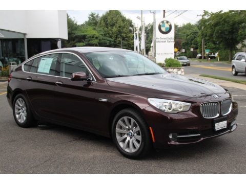 2013 BMW 5 Series 550i xDrive Gran Turismo Data, Info and Specs