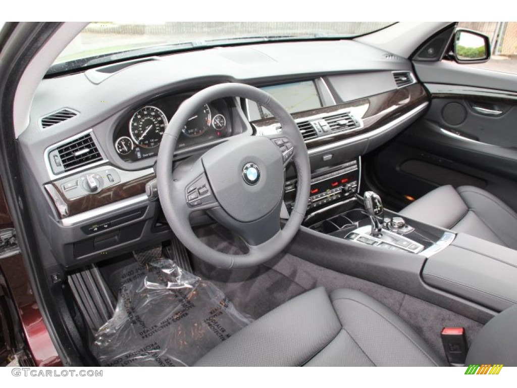 Black Interior 2013 BMW 5 Series 550i xDrive Gran Turismo Photo #83062111
