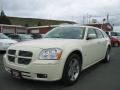 2005 Cool Vanilla White Dodge Magnum R/T  photo #1