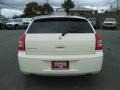 2005 Cool Vanilla White Dodge Magnum R/T  photo #4