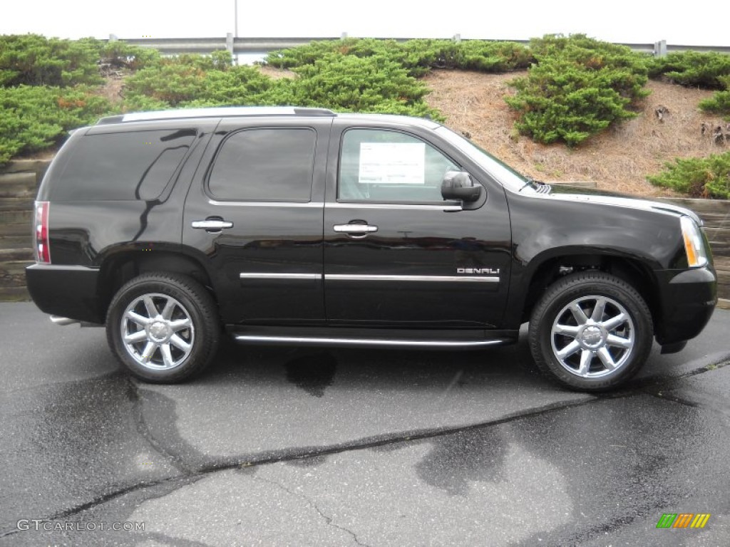 2013 Yukon Denali AWD - Onyx Black / Ebony photo #3