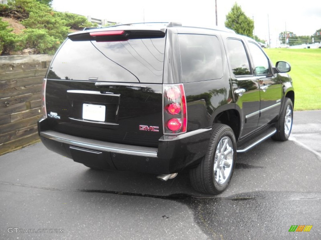 2013 Yukon Denali AWD - Onyx Black / Ebony photo #4