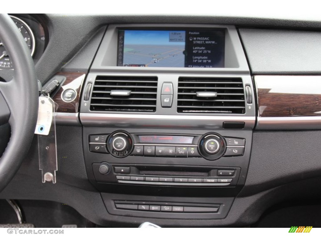2011 BMW X5 xDrive 35i Controls Photo #83066127