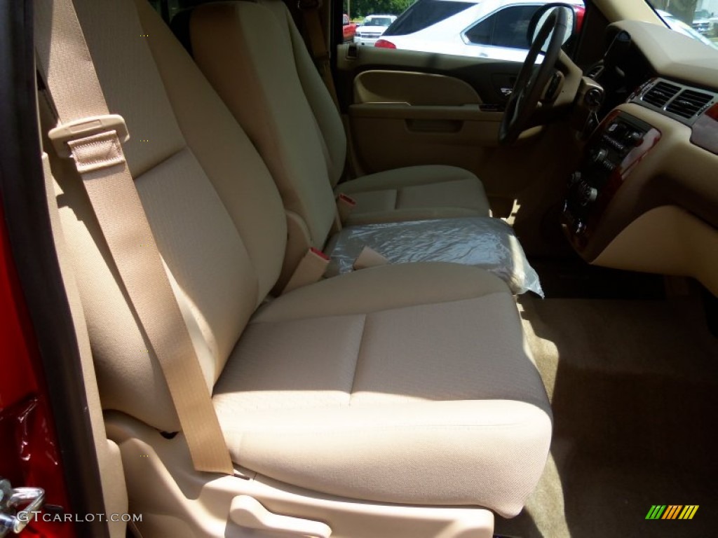 2013 Chevrolet Suburban 2500 LS 4x4 Front Seat Photo #83067060