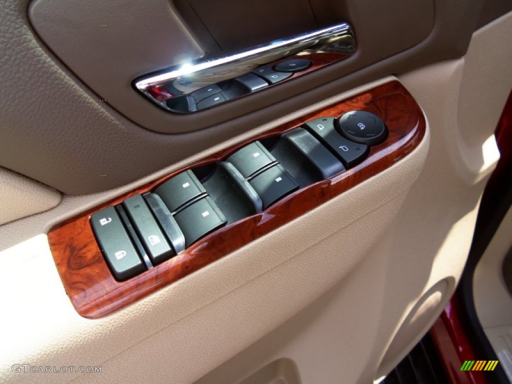 2013 Chevrolet Suburban 2500 LS 4x4 Controls Photo #83067090
