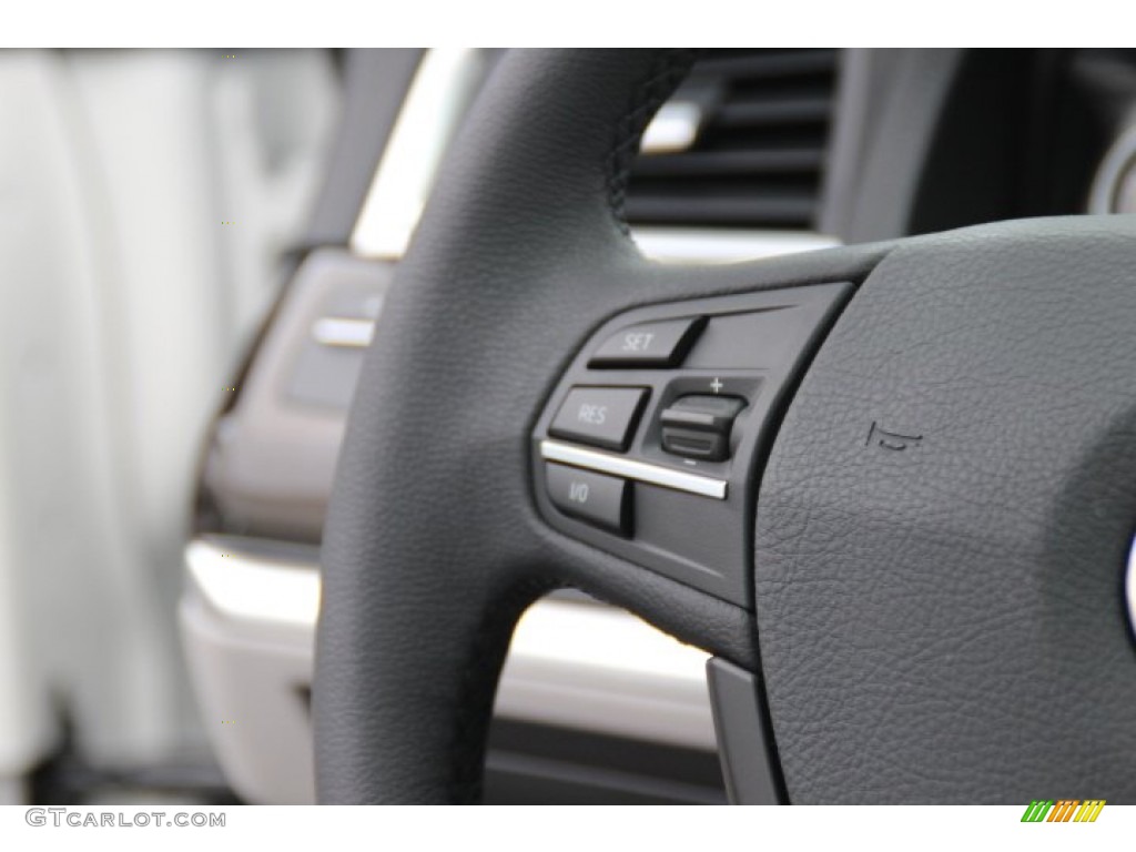 2013 BMW 5 Series 550i Gran Turismo Controls Photo #83072589