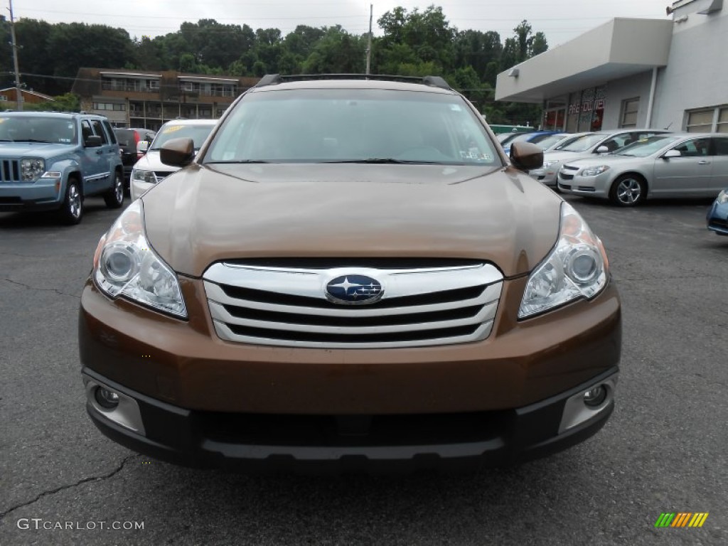 2011 Outback 2.5i Premium Wagon - Caramel Bronze Pearl / Warm Ivory photo #2