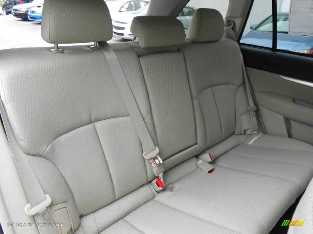 2011 Outback 2.5i Premium Wagon - Caramel Bronze Pearl / Warm Ivory photo #15