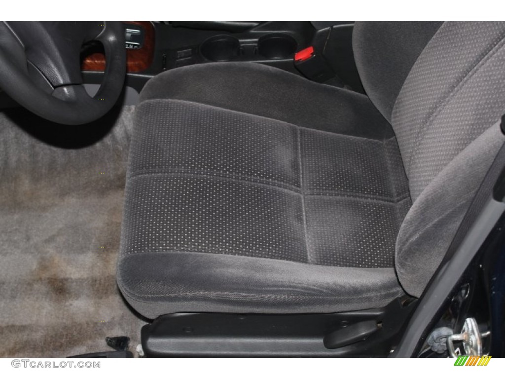 2004 Legacy L Sedan - Mystic Blue Pearl / Gray Moquette photo #16