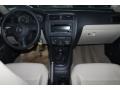Candy White - Jetta SE Sedan Photo No. 24