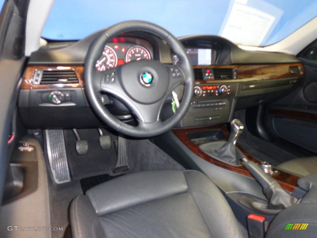 2010 3 Series 335i xDrive Coupe - Black Sapphire Metallic / Black photo #24