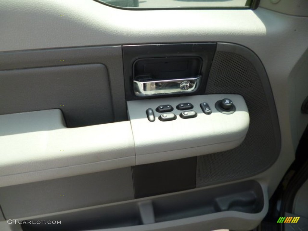 2006 F150 XLT SuperCrew 4x4 - Black / Medium/Dark Flint photo #18