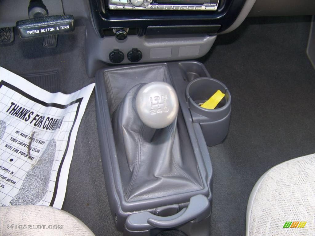 2004 Tacoma Regular Cab - Radiant Red / Charcoal photo #14