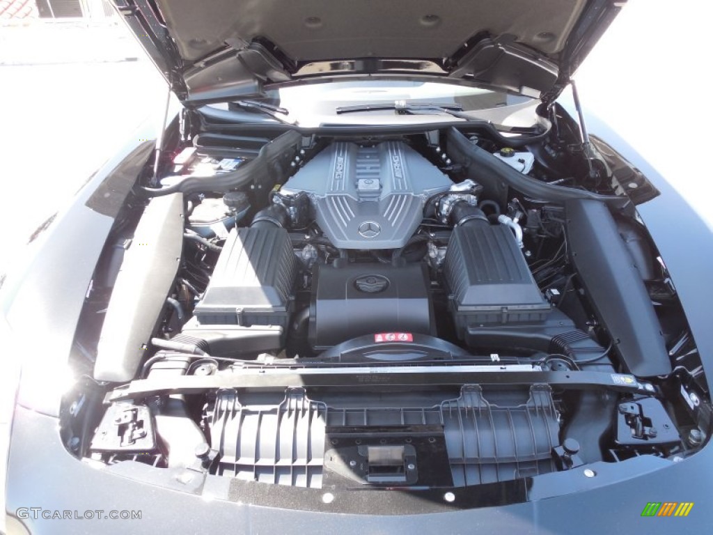 2013 Mercedes-Benz SLS AMG GT Coupe Engine Photos