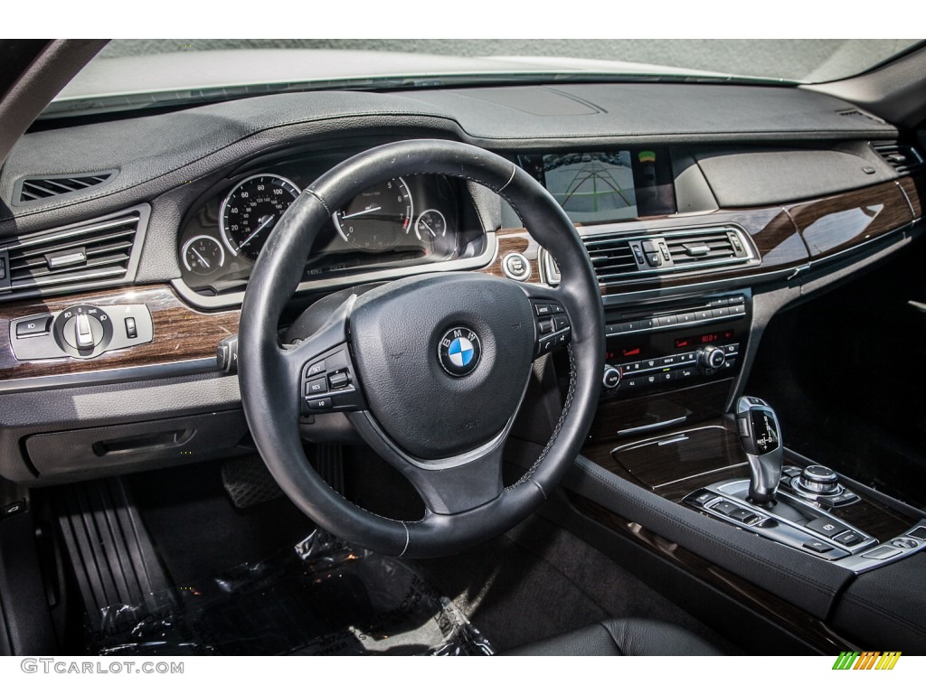 2012 BMW 7 Series 740i Sedan Dashboard Photos