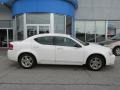Stone White - Avenger SXT Photo No. 2