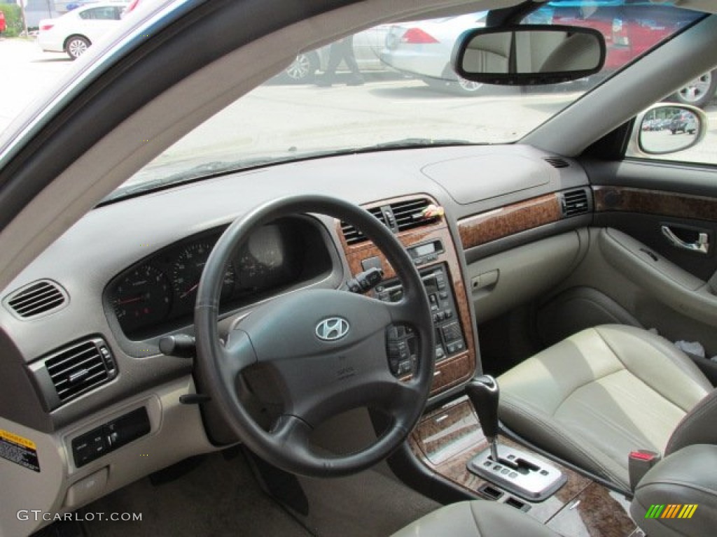Beige Interior 2005 Hyundai XG350 L Photo #83091722