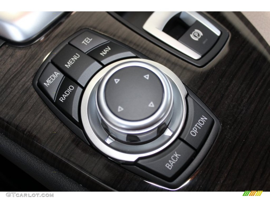 2014 BMW Z4 sDrive28i Controls Photo #83094257
