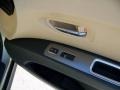 Champagne Gold Opal - B9 Tribeca Limited 7 Passenger Photo No. 31