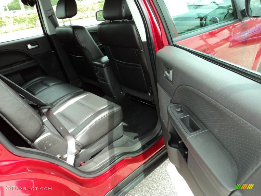 2007 Freestyle Limited - Red Fire Metallic / Black photo #22