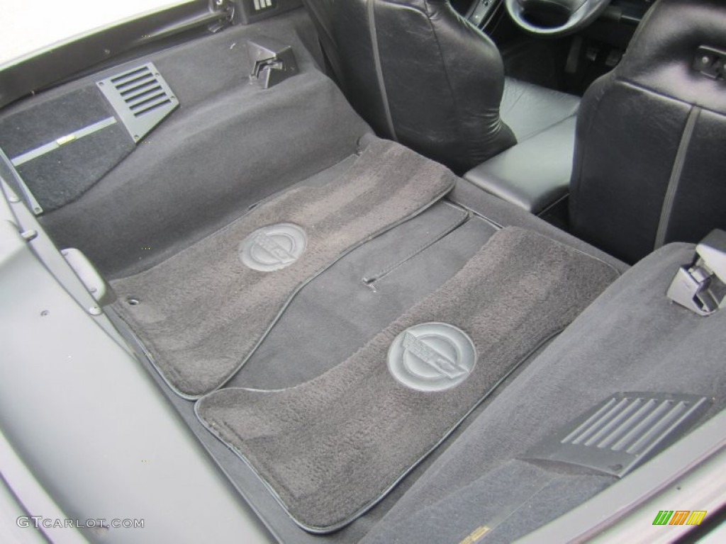 1995 Chevrolet Corvette Coupe Trunk Photo #83097555