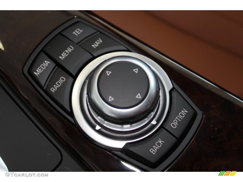 2013 3 Series 328i Sedan - Mineral White Metallic / Saddle Brown photo #33
