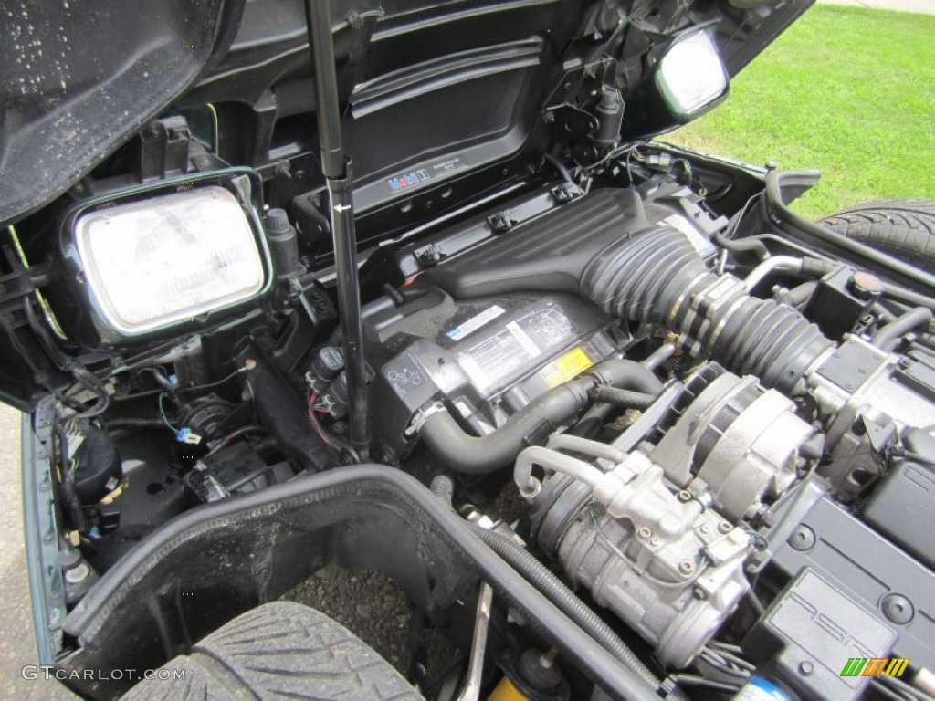 1994 Chevrolet Corvette Convertible 5.7 Liter OHV 16-Valve LT1 V8 Engine Photo #83098163