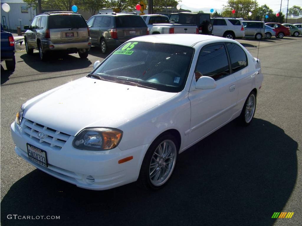 2005 Accent GLS Coupe - Noble White / Beige photo #3