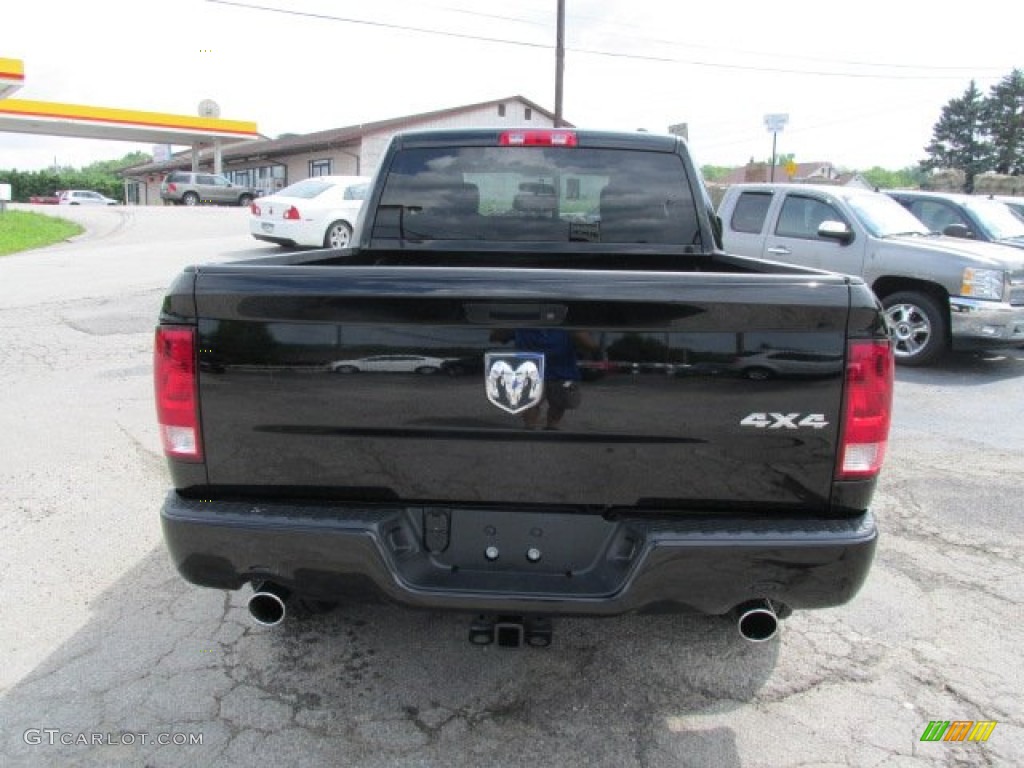 2012 Ram 1500 Express Quad Cab 4x4 - Black / Dark Slate Gray/Medium Graystone photo #5