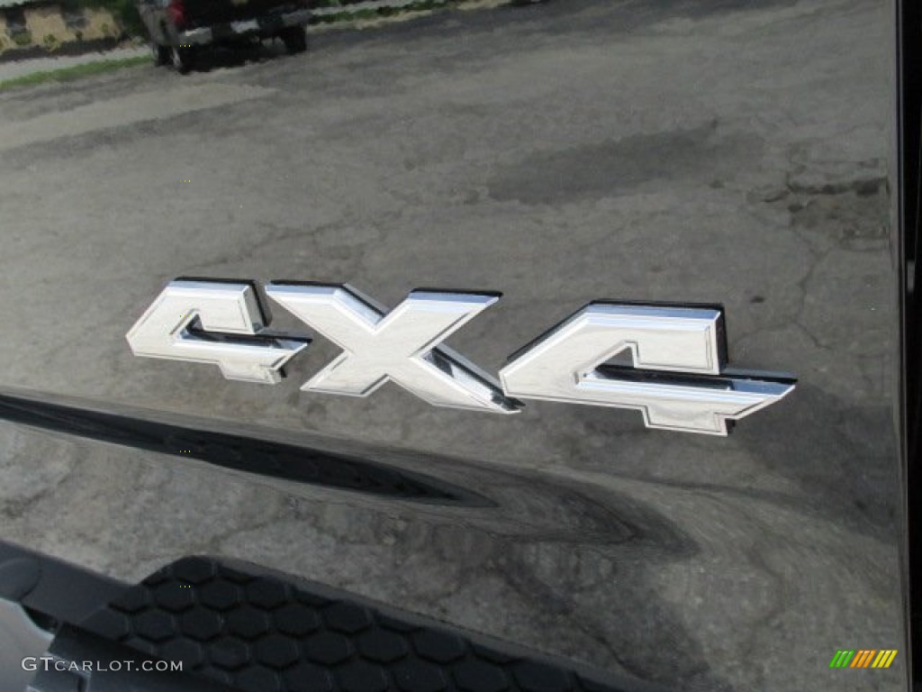 2012 Ram 1500 Express Quad Cab 4x4 - Black / Dark Slate Gray/Medium Graystone photo #8