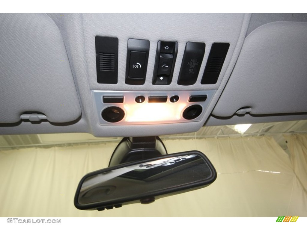 2008 BMW 5 Series 550i Sedan Controls Photo #83102159